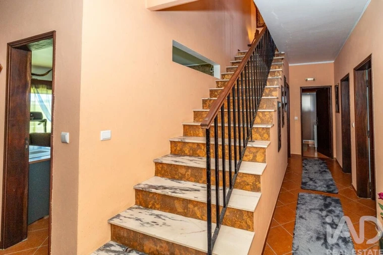 Moradia T4 para Venda em Marinha das Ondas Foto 21