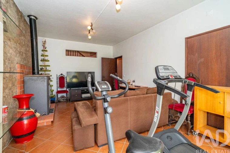 Moradia T4 para Venda em Marinha das Ondas Foto 25