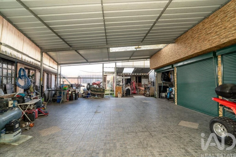 Moradia T4 para Venda em Marinha das Ondas Foto 4