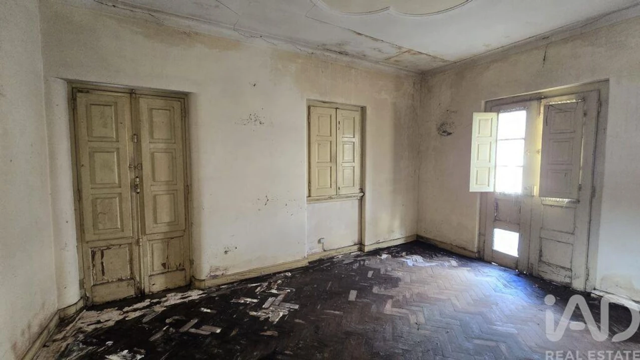 Moradia T4 para Venda em Vilar Foto 16