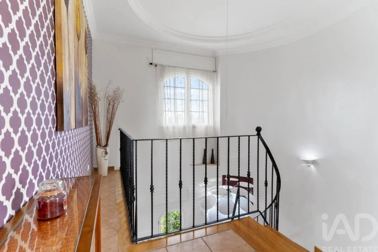 Moradia T5 para Venda em Guia Foto 33