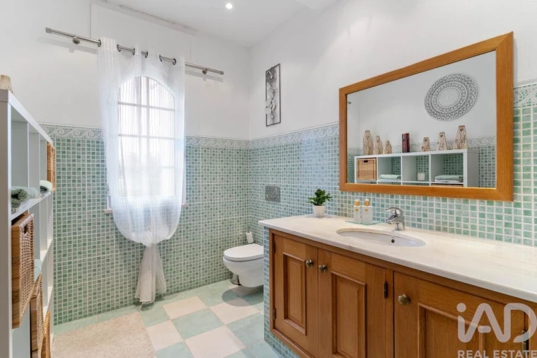 Moradia T5 para Venda em Guia Foto 17