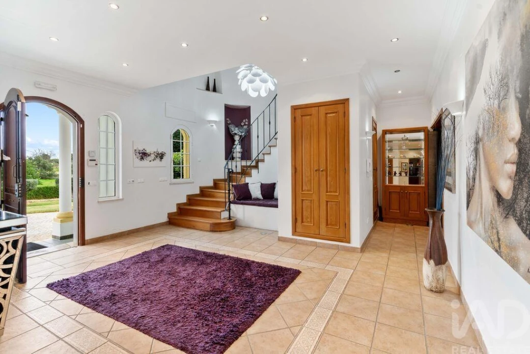 Moradia T5 para Venda em Guia Foto 12