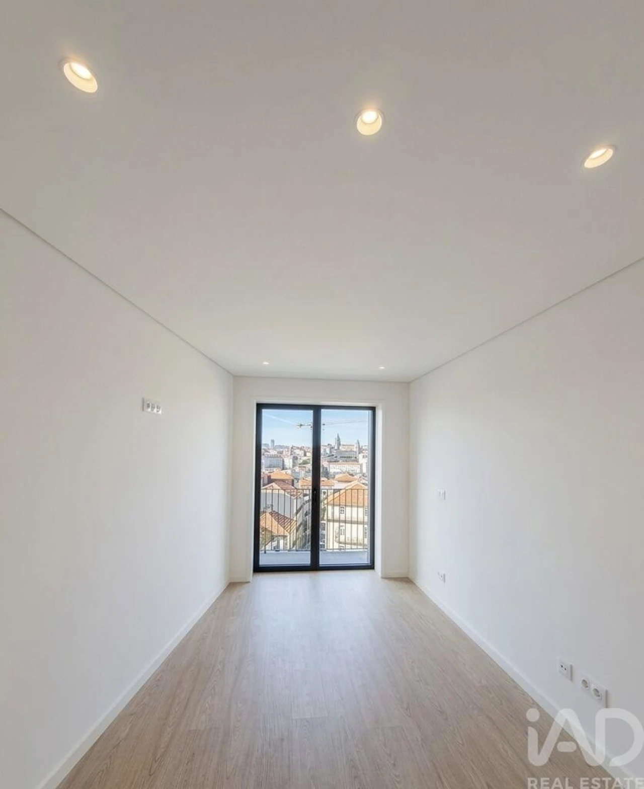 Apartamento T1 para Venda em Cedofeita, Santo Ildefonso, Sé, Miragaia, São Nicolau e Vitória Foto 2