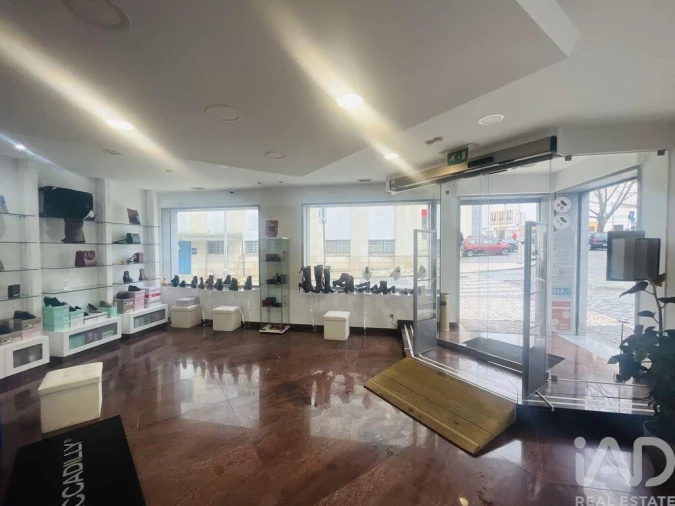 Loja para Venda em Beja (Santiago Maior e São João Baptista) Foto 9