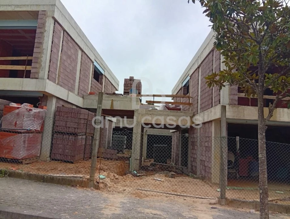 Moradia T3 para Venda em Paços de Brandão Foto 18