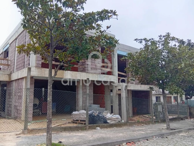 Moradia T3 para Venda em Paços de Brandão Foto 19