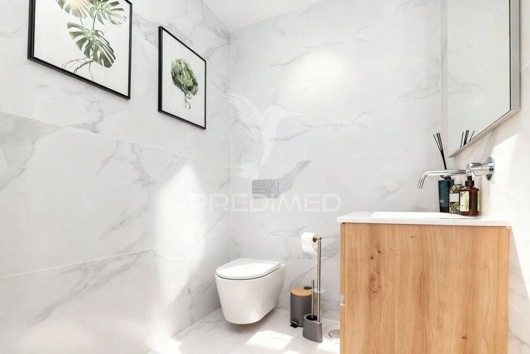 Moradia T5 para Venda em Rubiães Foto 14