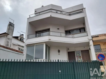 Apartamento T4 para Venda em Cascais e Estoril
