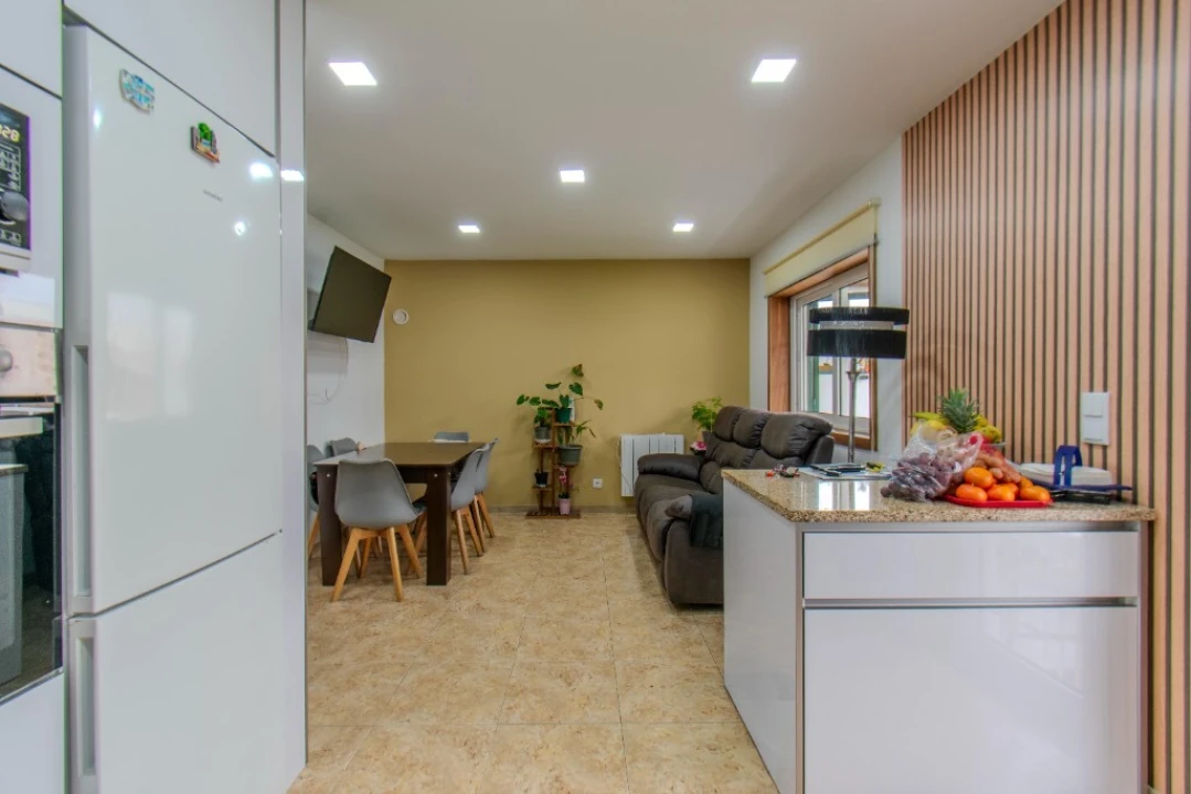 Moradia T4 para Venda em Rio Tinto Foto 6