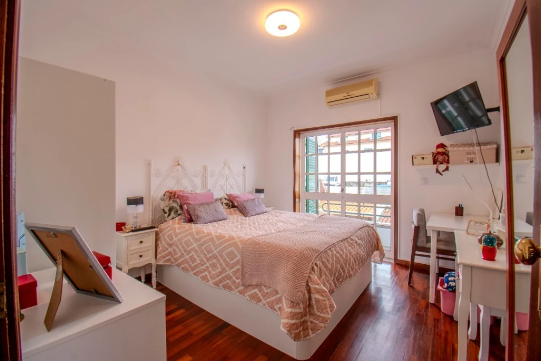 Moradia T4 para Venda em Rio Tinto Foto 21