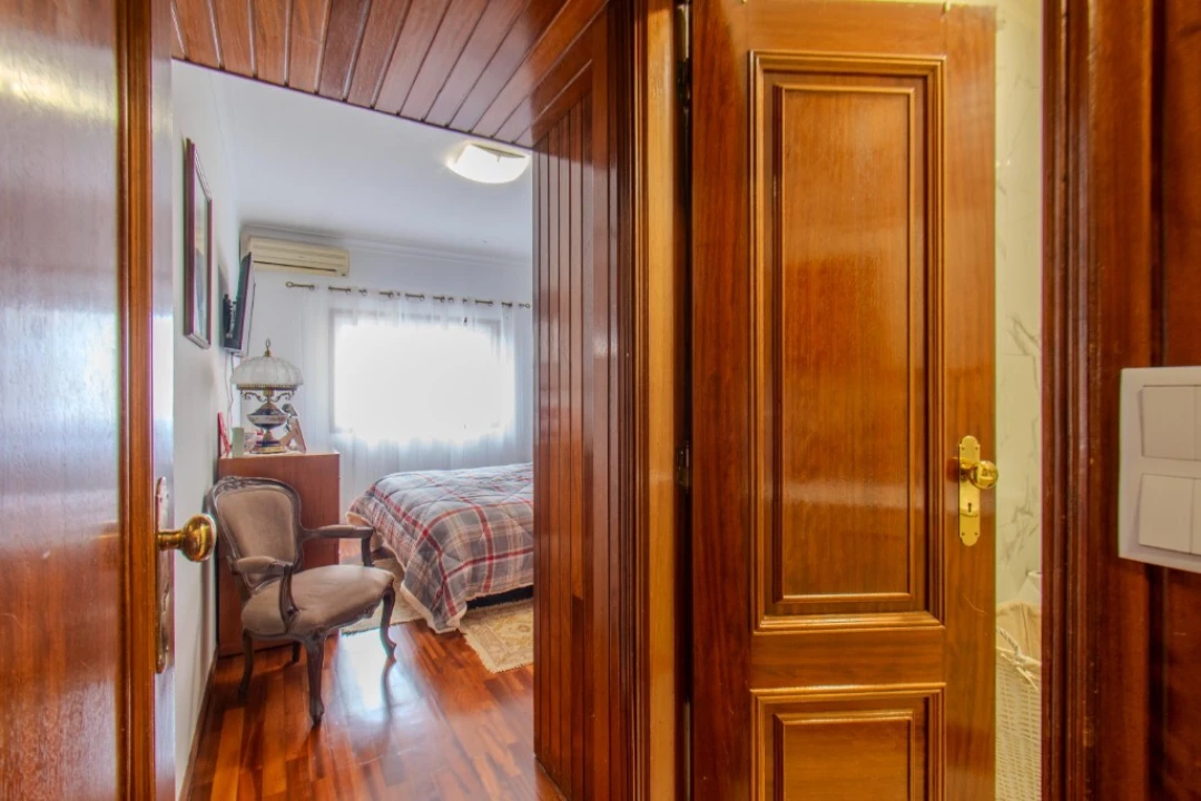 Moradia T4 para Venda em Rio Tinto Foto 14