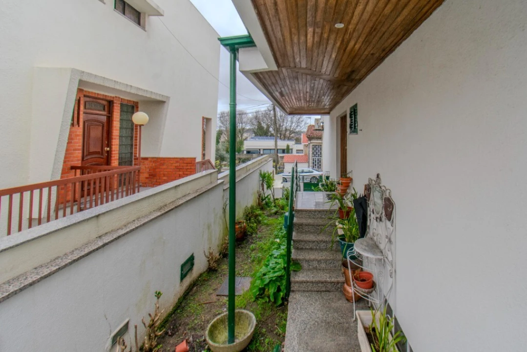 Moradia T4 para Venda em Rio Tinto Foto 37