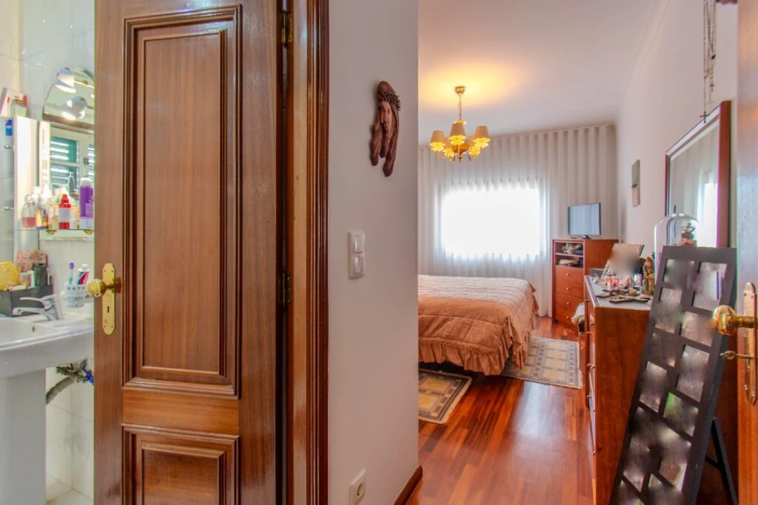 Moradia T4 para Venda em Rio Tinto Foto 16