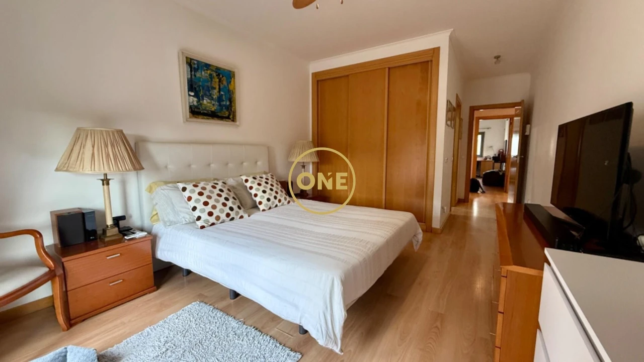 Apartamento T2 para Venda em Alcabideche Foto 17