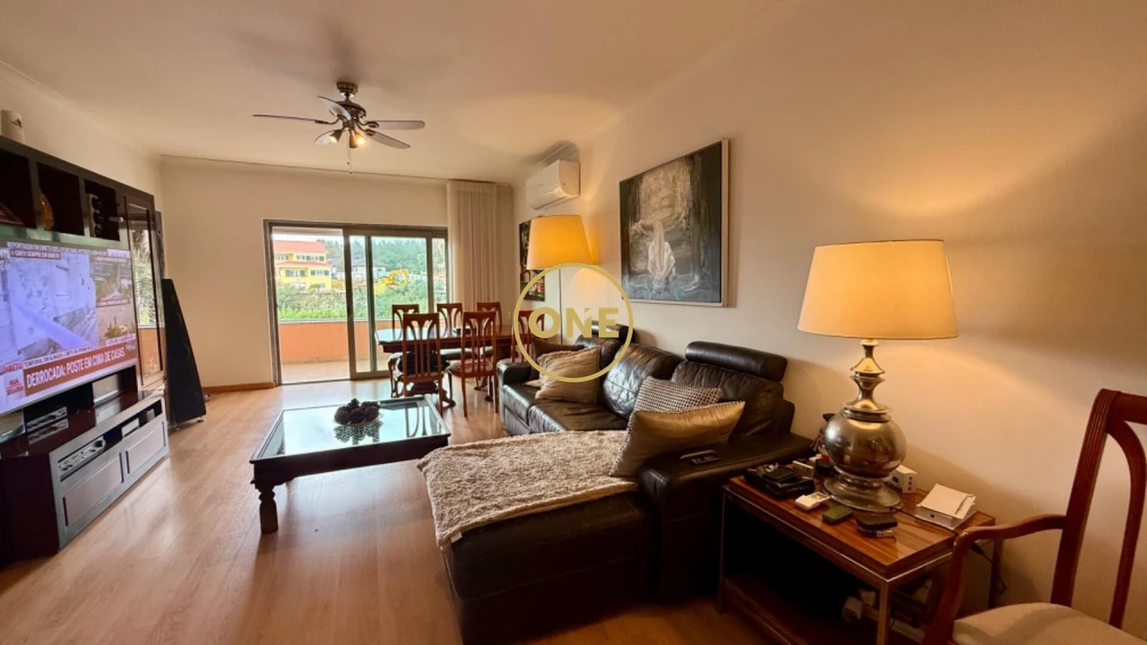 Apartamento T2 para Venda em Alcabideche Foto 10