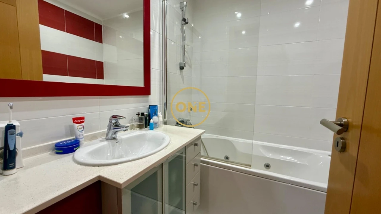 Apartamento T2 para Venda em Alcabideche Foto 21