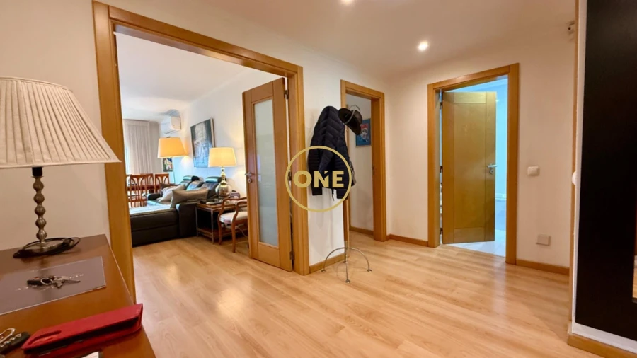 Apartamento T2 para Venda em Alcabideche Foto 6