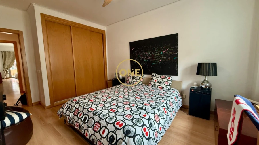 Apartamento T2 para Venda em Alcabideche Foto 12
