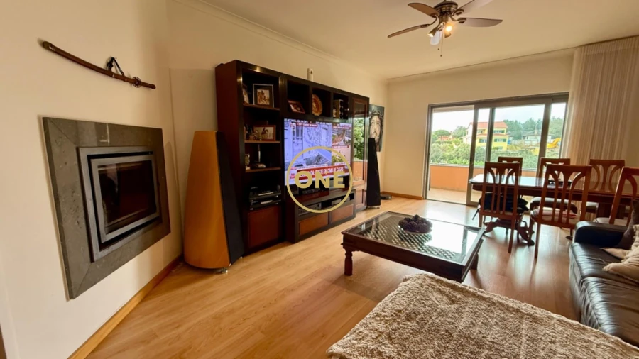 Apartamento T2 para Venda em Alcabideche Foto 11