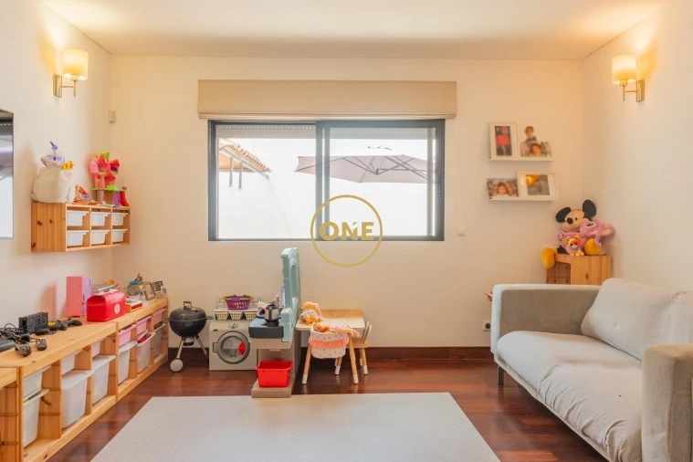 Moradia T4 para Venda em Santa Clara Foto 7