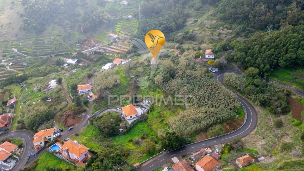 Prédio para Venda em Caniço Foto 10