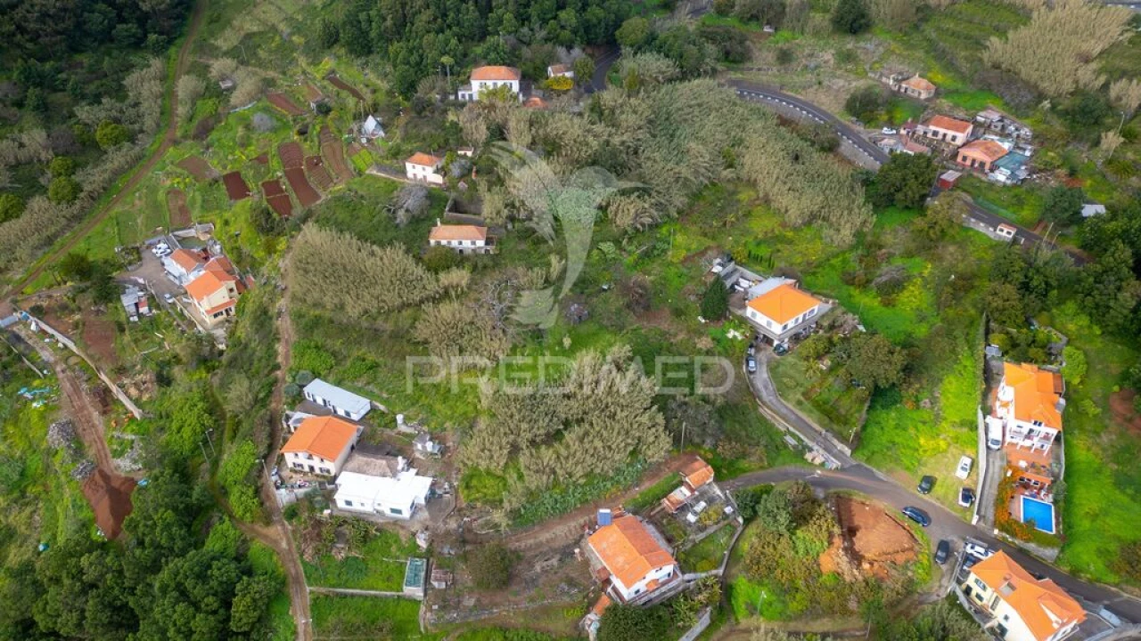 Prédio para Venda em Caniço Foto 4
