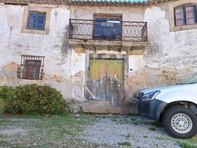 Moradia T5 para Venda em Vilarinho da Castanheira Foto 3