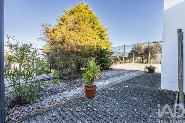 Moradia T2 para Venda em Miragaia e Marteleira Foto 15