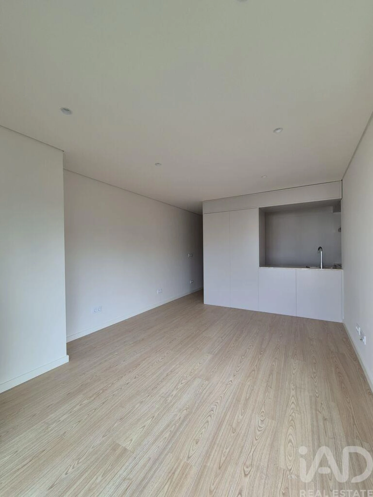 Apartamento T1 para Venda em Cedofeita, Santo Ildefonso, Sé, Miragaia, São Nicolau e Vitória Foto 2