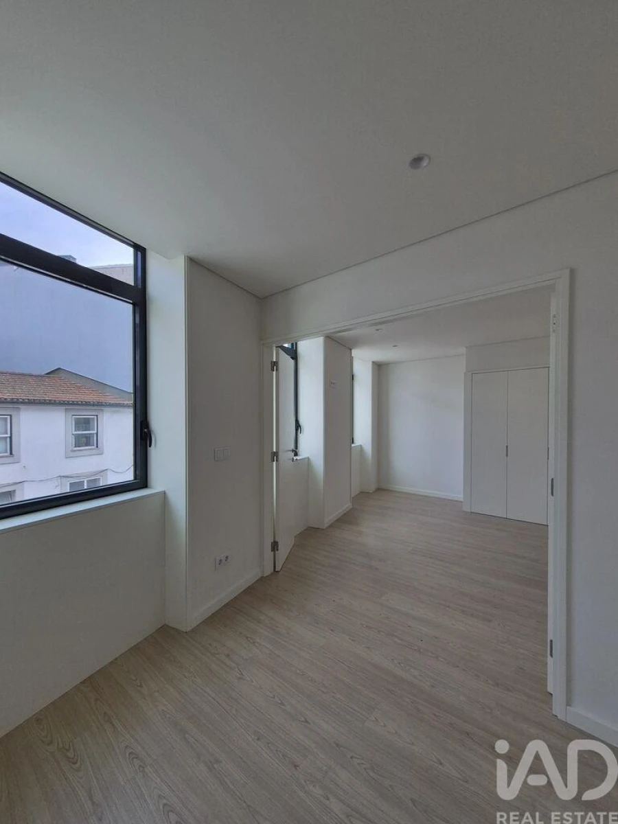 Apartamento T1 para Venda em Cedofeita, Santo Ildefonso, Sé, Miragaia, São Nicolau e Vitória Foto 5