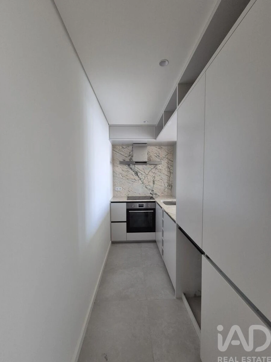 Apartamento T1 para Venda em Cedofeita, Santo Ildefonso, Sé, Miragaia, São Nicolau e Vitória Foto 4