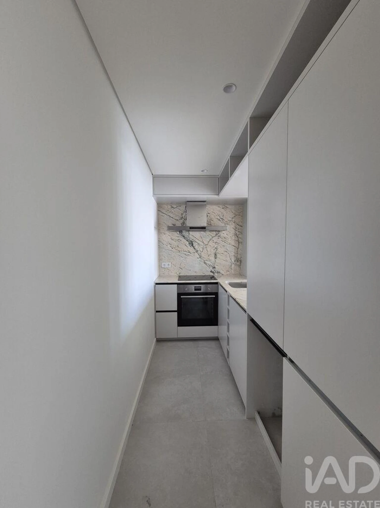 Apartamento T1 para Venda em Cedofeita, Santo Ildefonso, Sé, Miragaia, São Nicolau e Vitória Foto 4