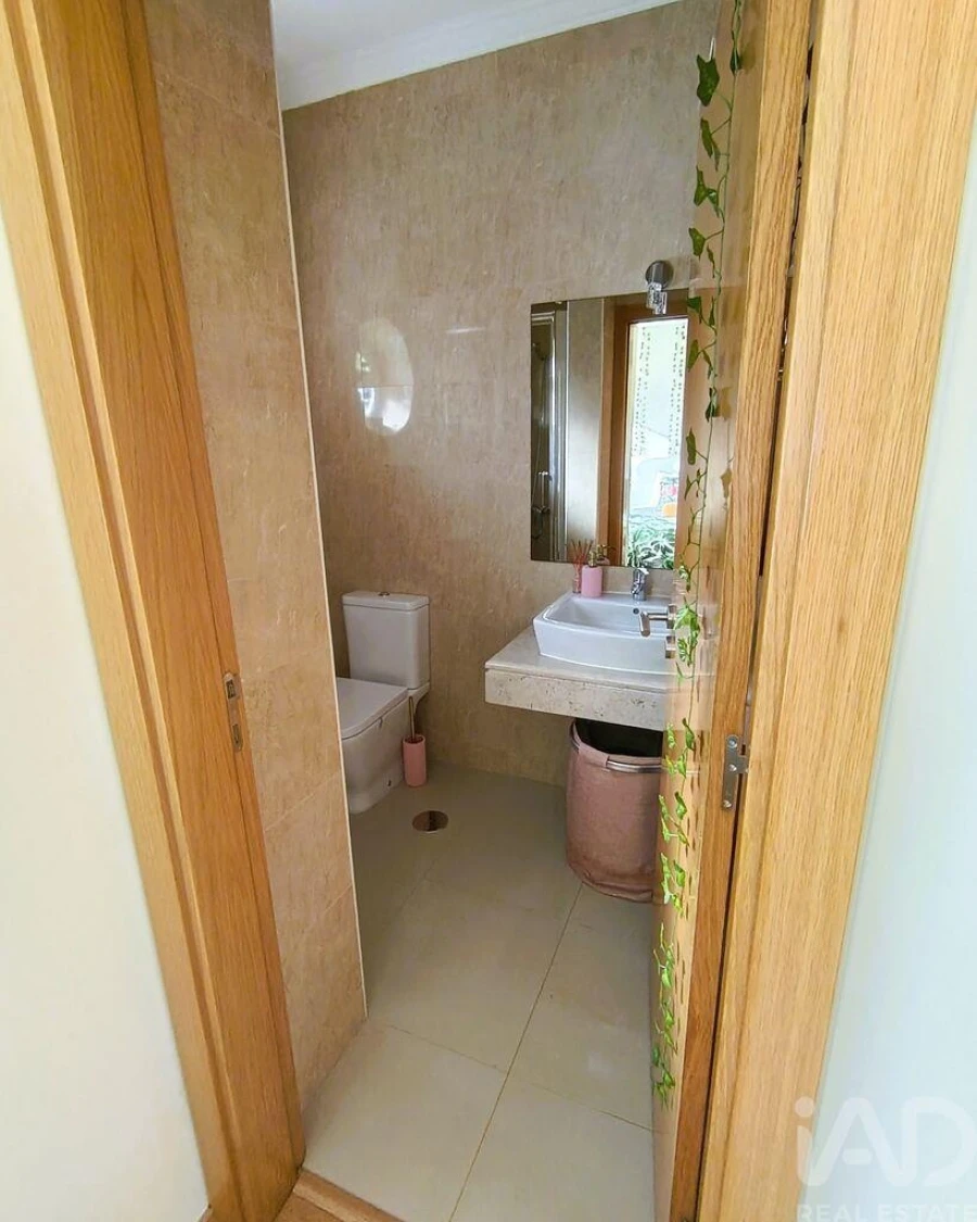 Moradia T5 para Venda em Carvalhal Foto 12