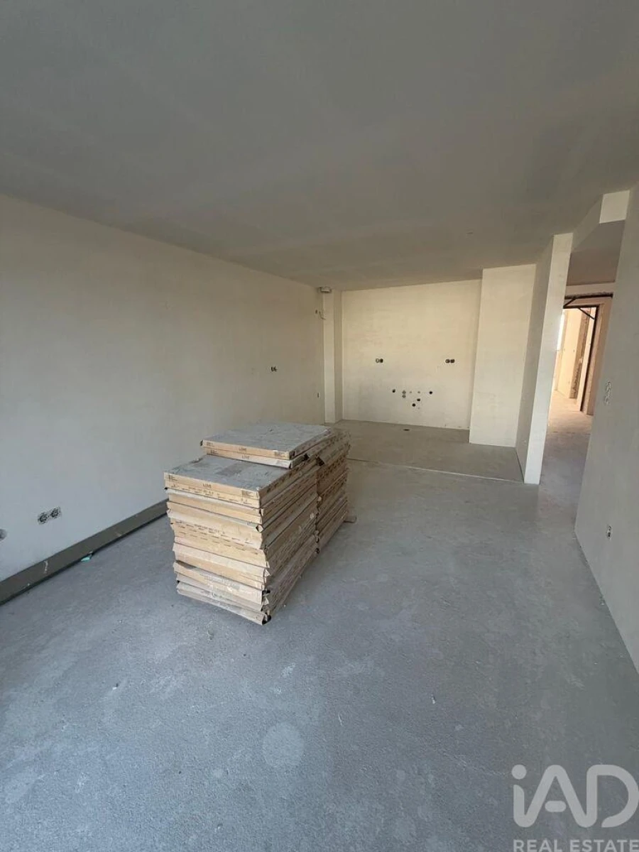 Apartamento T1 para Venda em São João da Madeira Foto 9