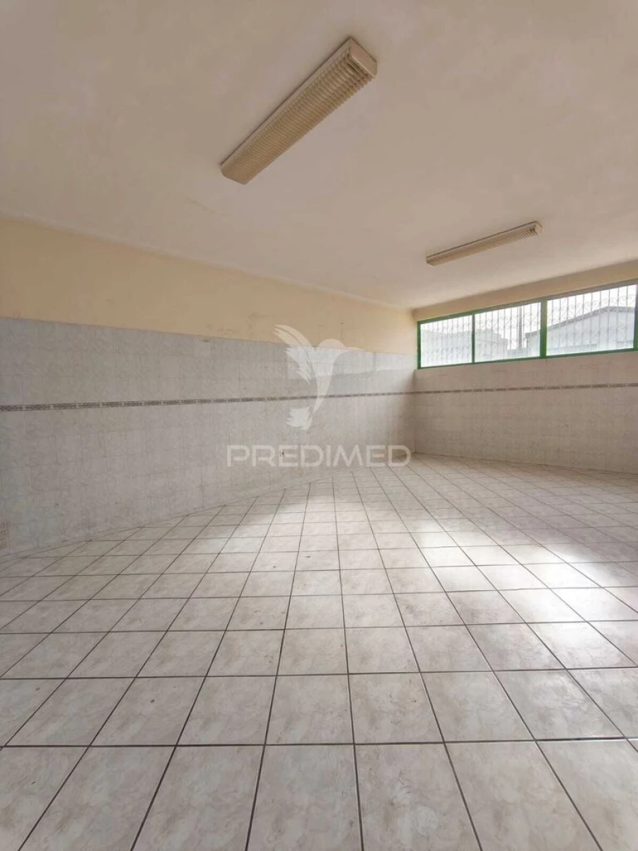 Armazém para Arrendamento em Oiã Foto 12