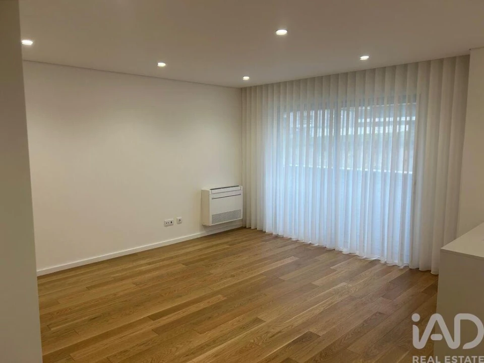 Apartamento T2 para Venda em Cidade da Maia Foto 9