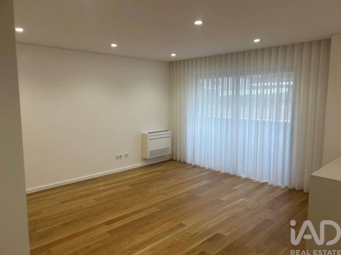 Apartamento T2 para Venda em Cidade da Maia Foto 9