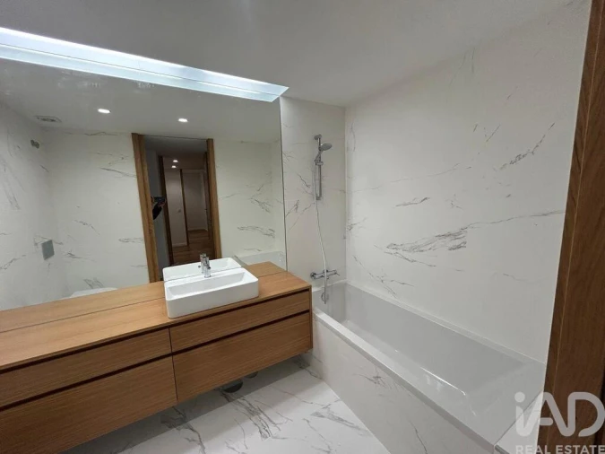 Apartamento T2 para Venda em Cidade da Maia Foto 26