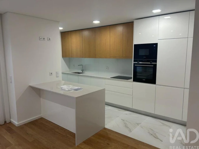 Apartamento T2 para Venda em Cidade da Maia Foto 13