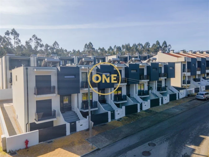 Moradia T3 para Venda em Gondifelos, Cavalões e Outiz Foto 1