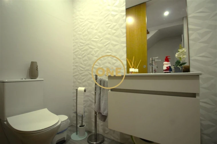 Moradia T3 para Venda em Gondifelos, Cavalões e Outiz Foto 14