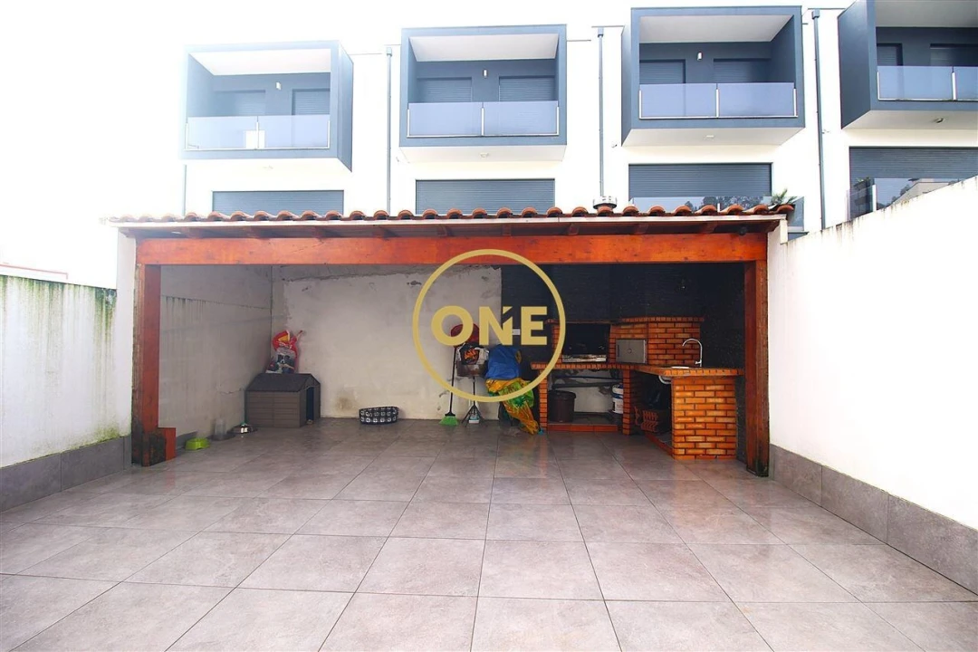 Moradia T3 para Venda em Gondifelos, Cavalões e Outiz Foto 17