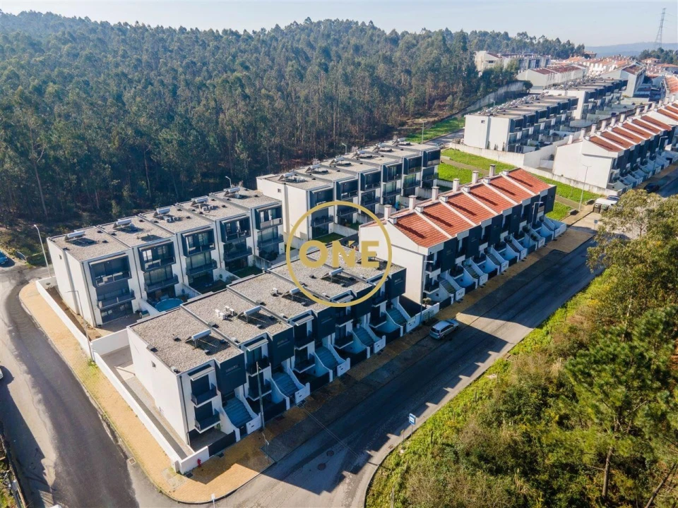 Moradia T3 para Venda em Gondifelos, Cavalões e Outiz Foto 26