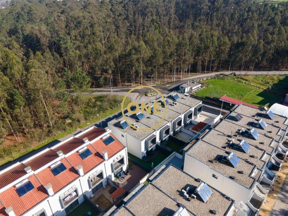 Moradia T3 para Venda em Gondifelos, Cavalões e Outiz Foto 27