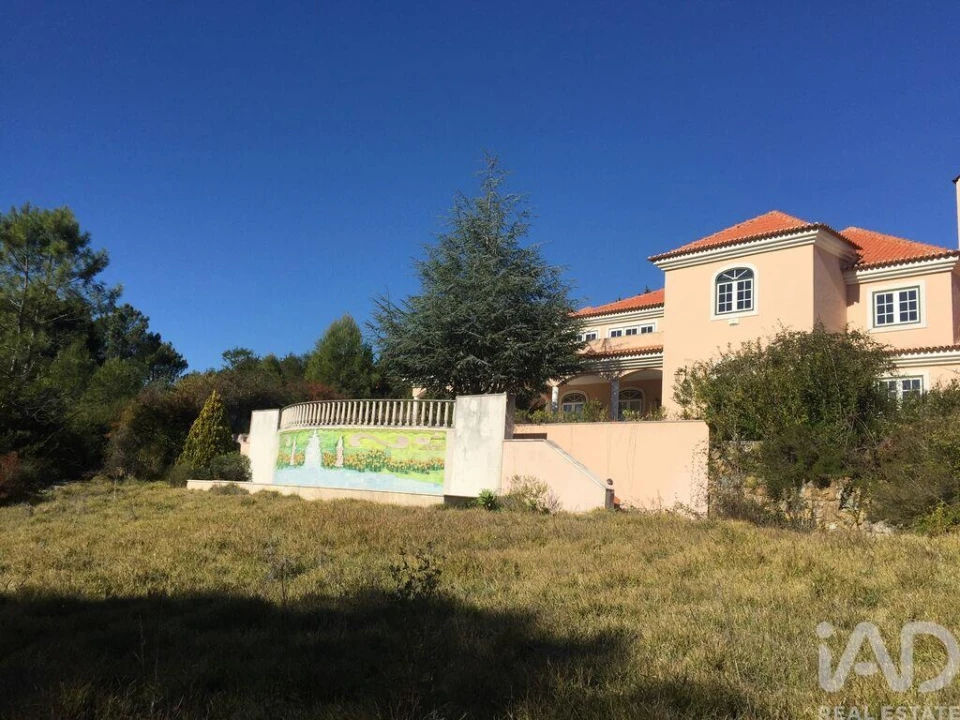 Moradia T7 para Venda em Queluz e Belas Foto 3