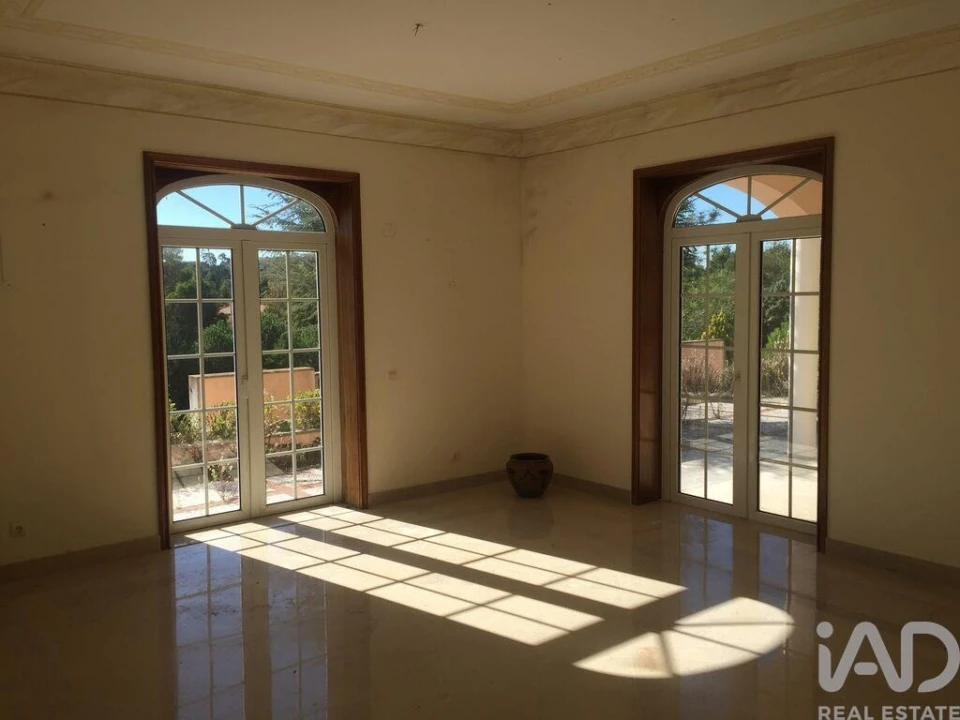 Moradia T7 para Venda em Queluz e Belas Foto 8