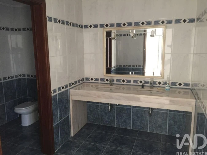 Moradia T7 para Venda em Queluz e Belas Foto 9