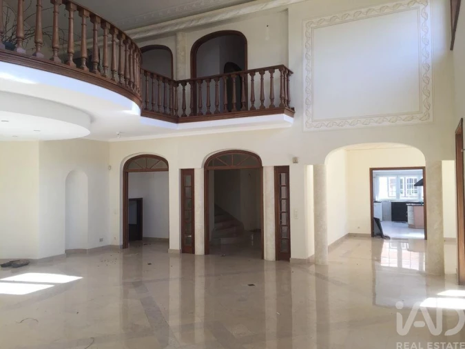 Moradia T7 para Venda em Queluz e Belas Foto 7