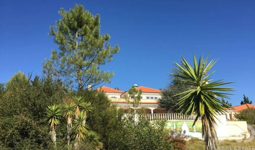 Moradia T7 para Venda em Queluz e Belas Foto 2